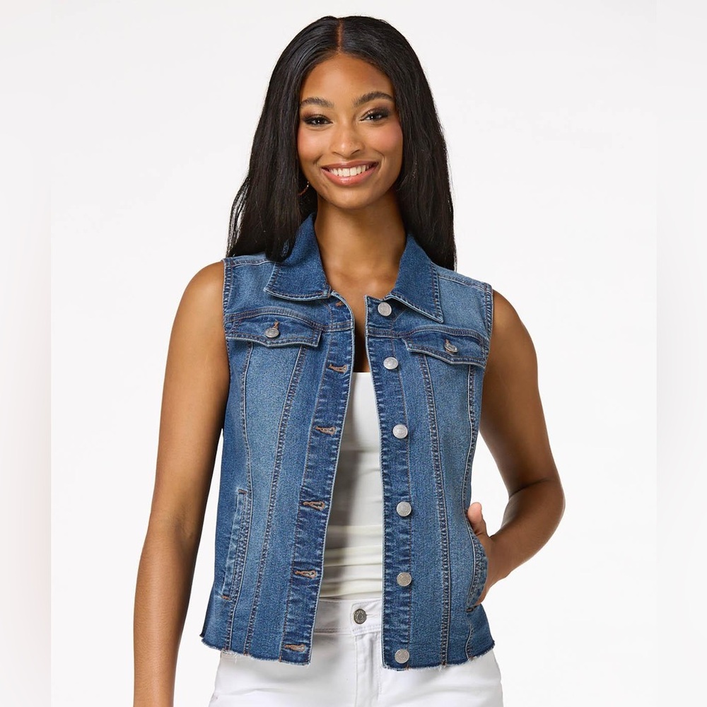 CATO Distressed Sleeveless Jean Vest Women’s Size XL
